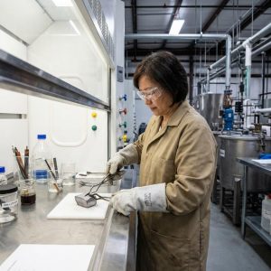 dac tinh va ung dung cua kim loai kiem trong san xuat 1773464154323